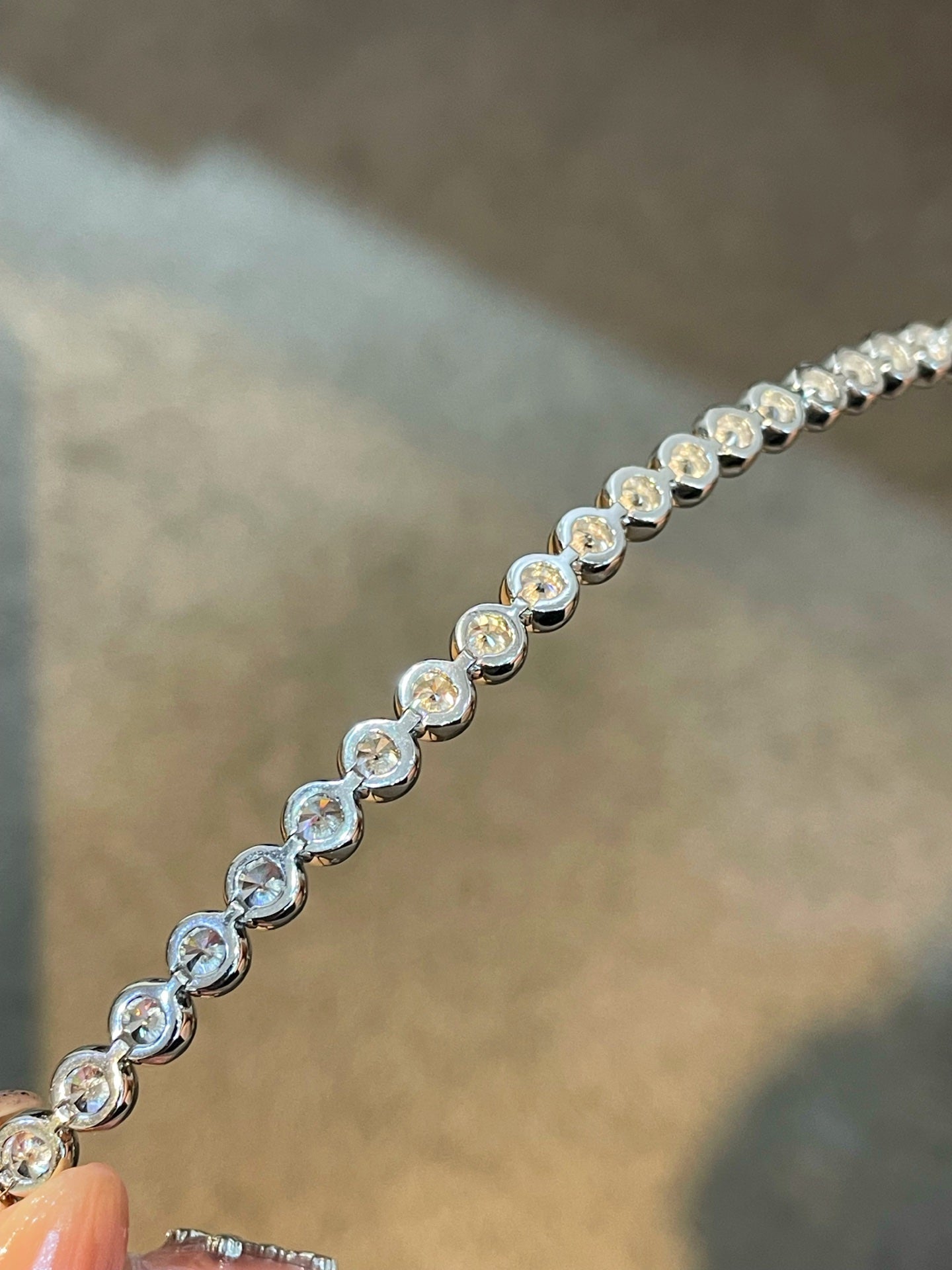 Round Bezel Tennis Bracelet - floysun