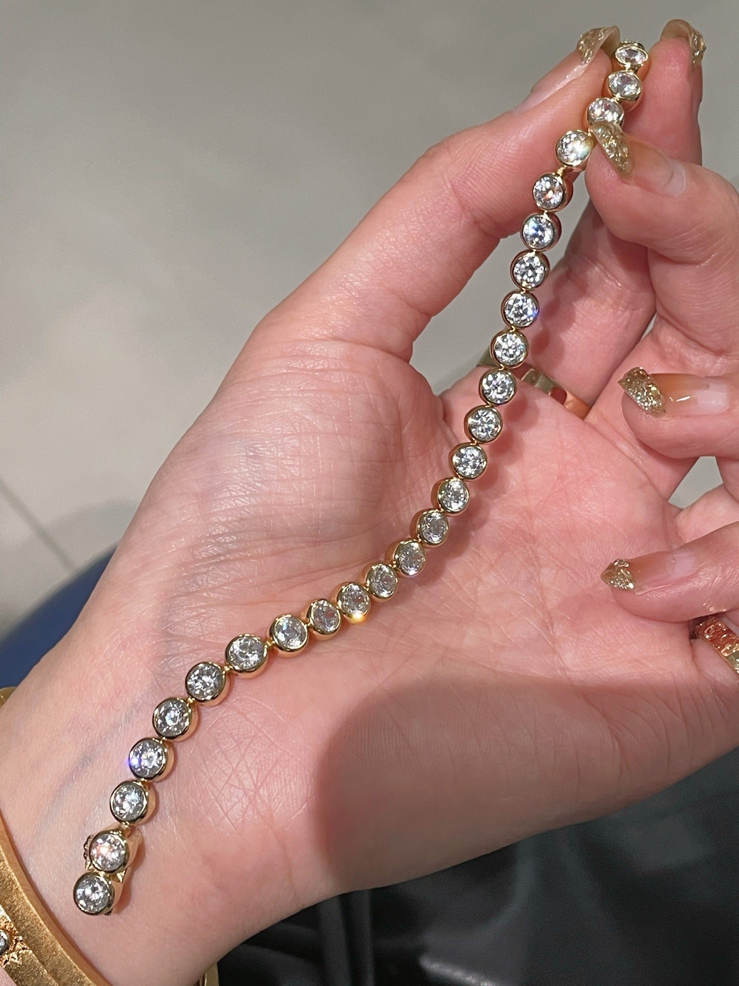 Round Bezel Tennis Bracelet - floysun