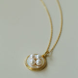 Round White Shell and Pearl Pendant Necklace - floysun