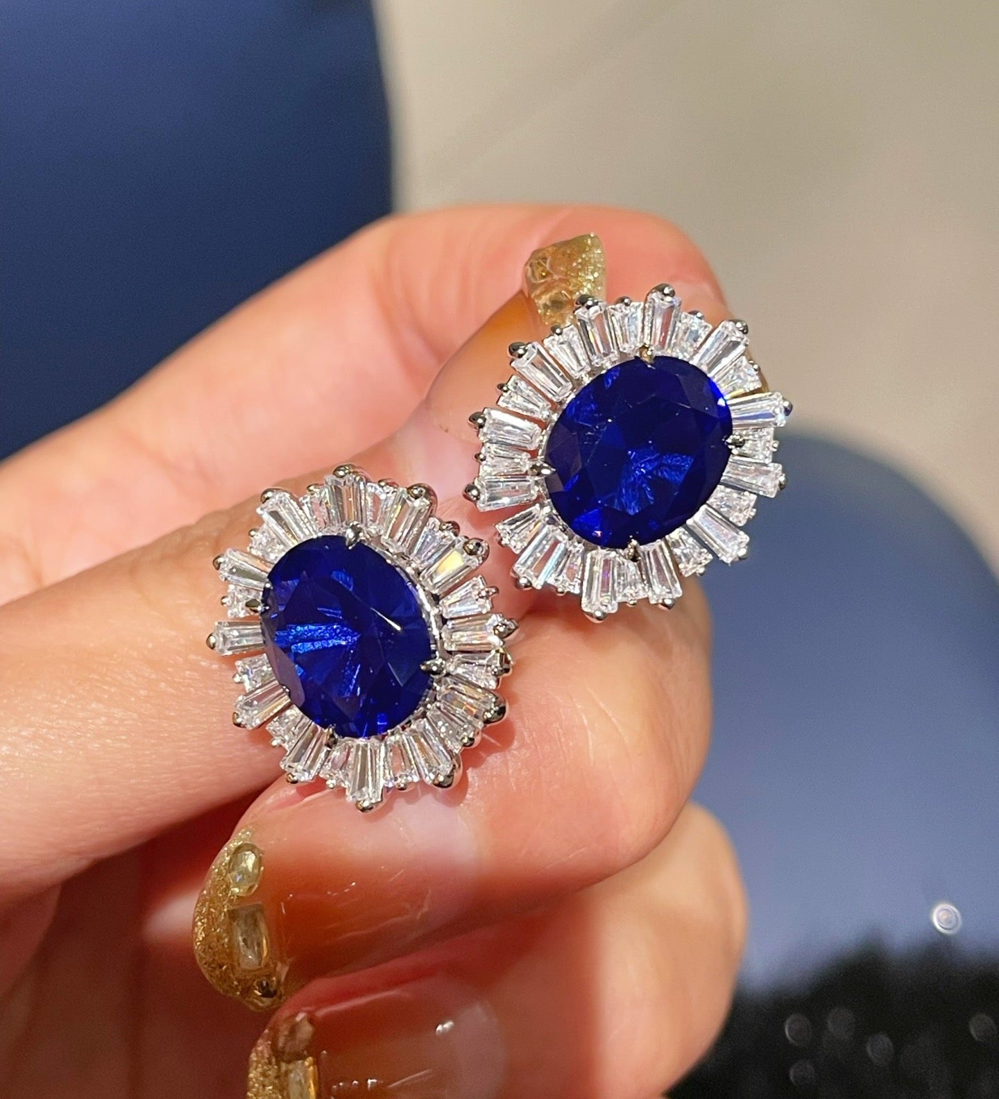 Royal Blue Duchess Oval Stud Earrings - floysun
