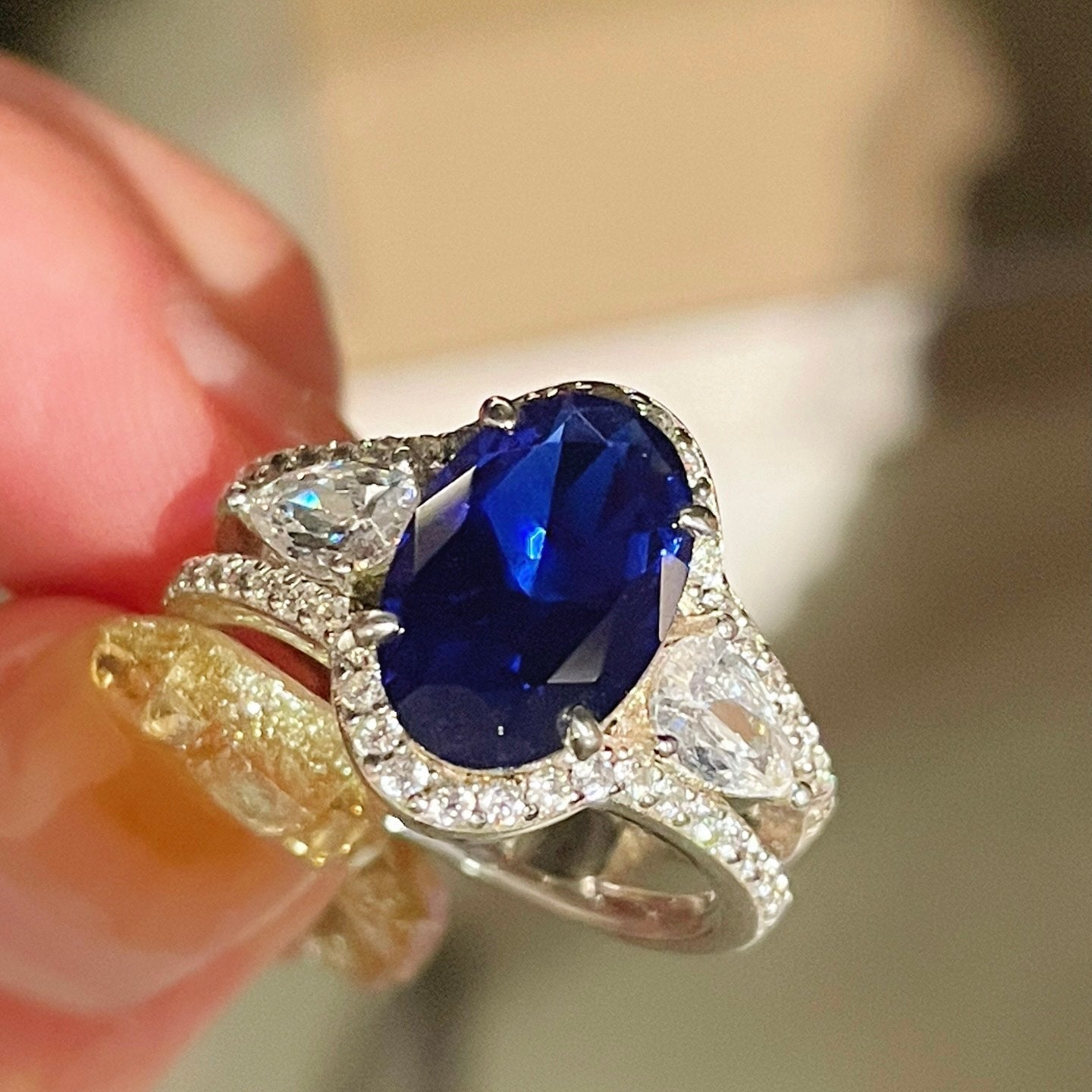 Royal Blue Sapphire Cabochon Diamond Ring - floysun