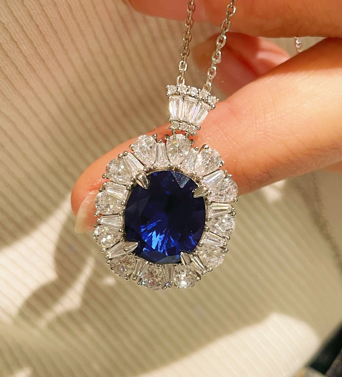 Royal Blue Sapphire Fan Necklace - floysun
