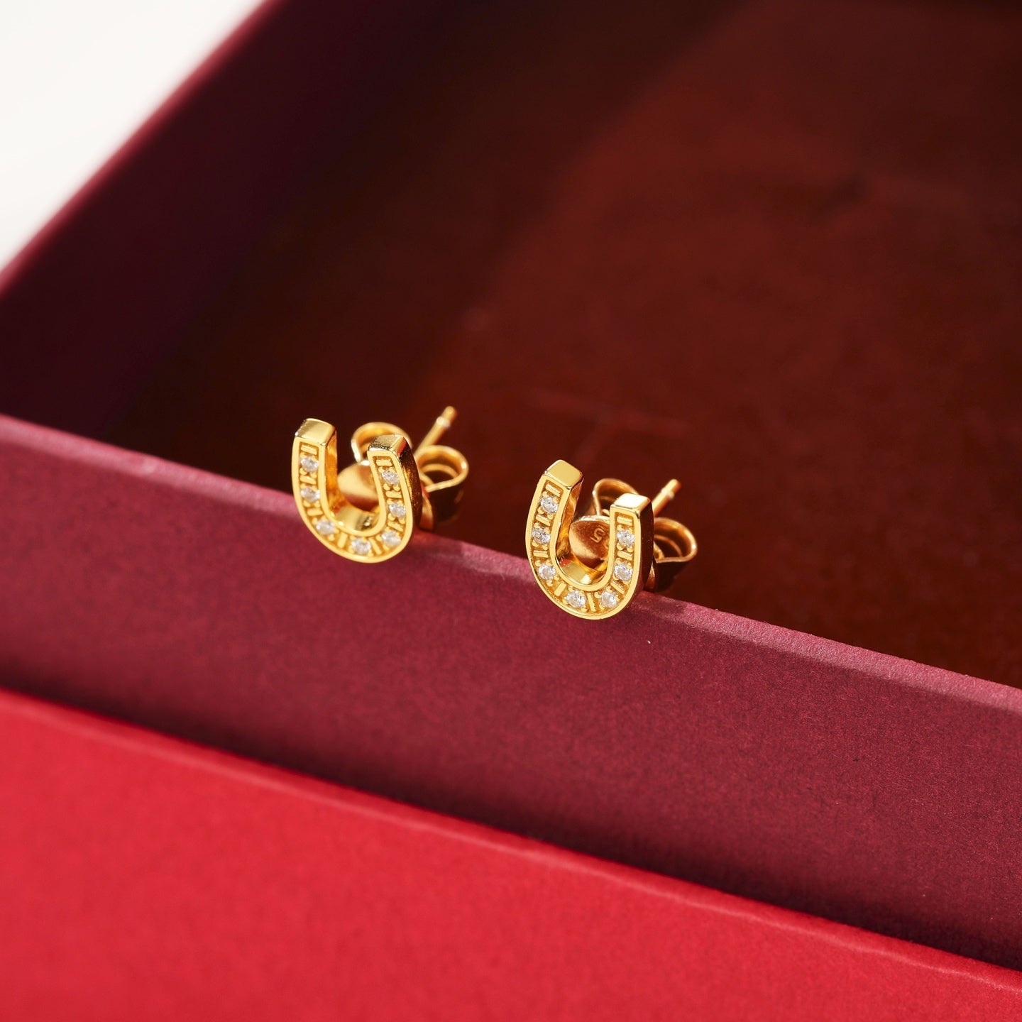 S925 Sterling Silver Lucky Horseshoe Stud Earrings - floysun