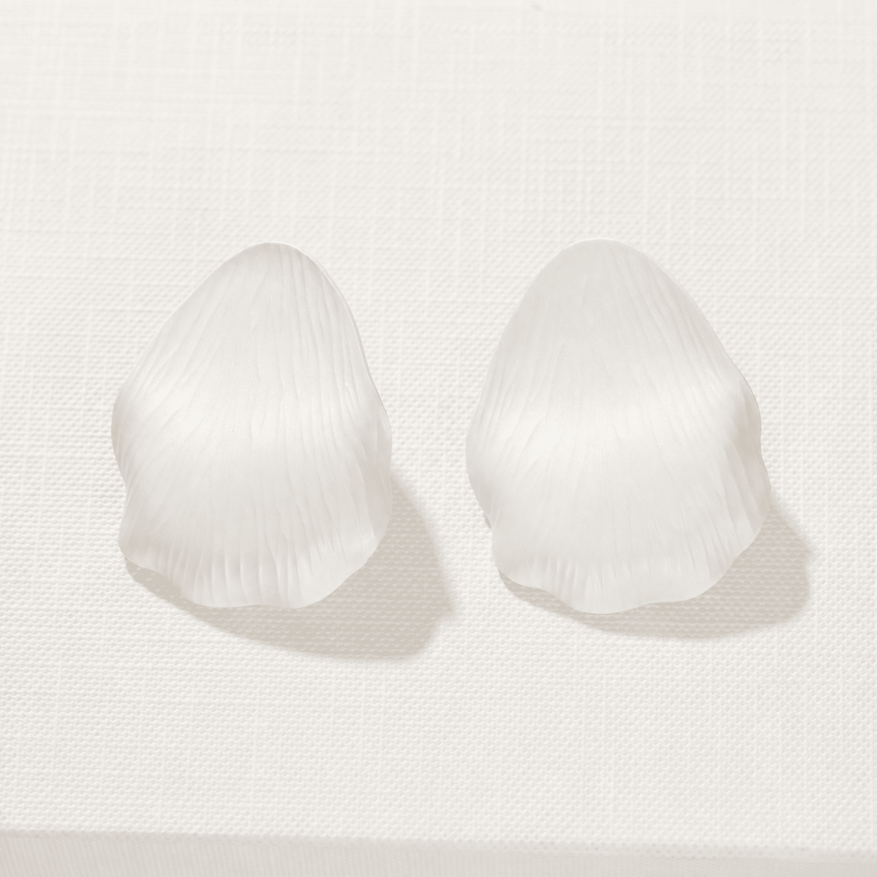 Sculpted White Petal Statement Stud Earrings - floysun