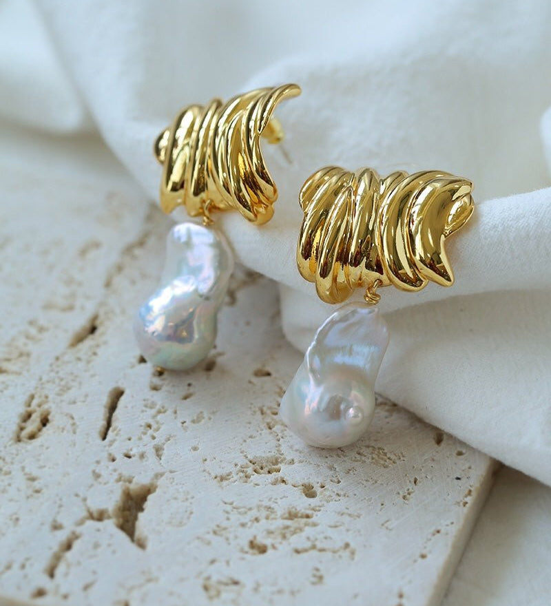 Sculptural Baroque Twisted Pattern Earrings - floysun