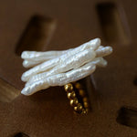 Sculptural Irregular Long Baroque Toothpick Pearls Stretch Beaded Ring - floysun