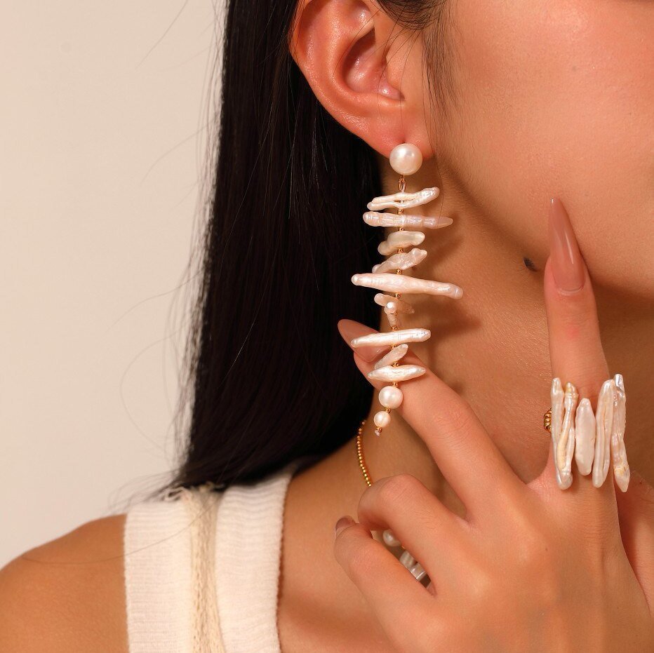 Sculptural Irregular Long Baroque Toothpick Pearls Stretch Beaded Ring - floysun