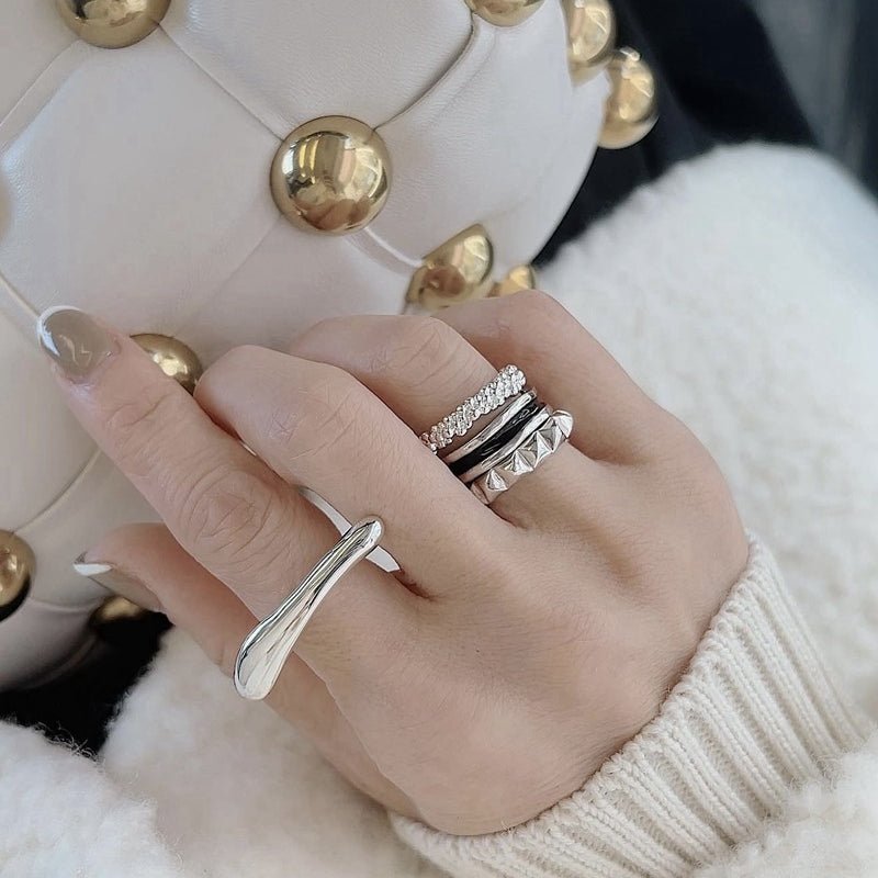 Sculptural Pyramid Stud Band Ring - floysun