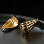 Sculptural Vertical Striped Teardrop Stud Earrings - floysun