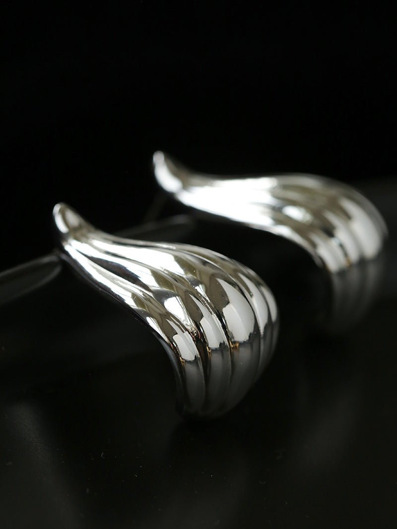 Sculptural Vertical Striped Teardrop Stud Earrings - floysun