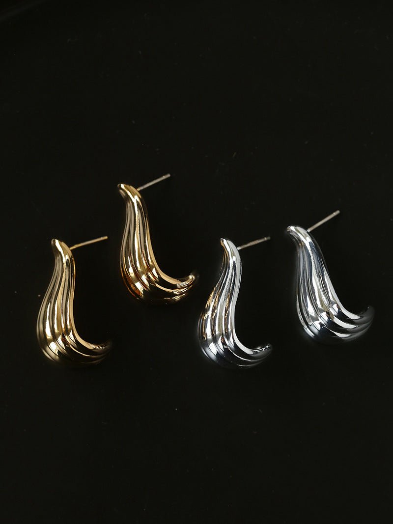 Sculptural Vertical Striped Teardrop Stud Earrings - floysun
