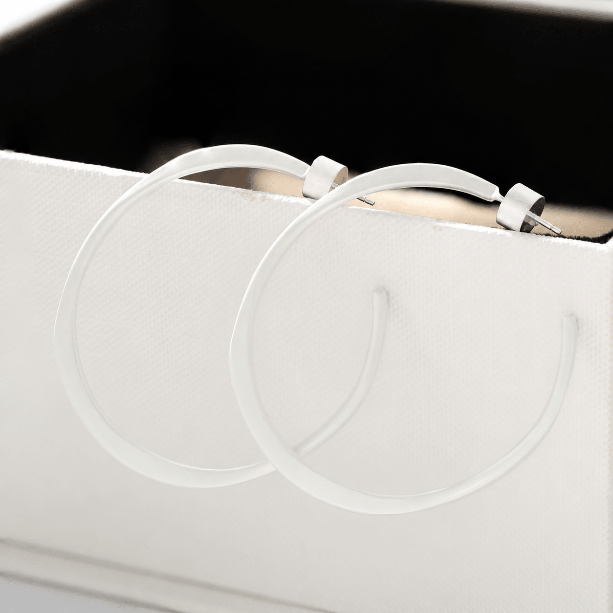 Sculptural White C-Hoop Statement Earrings - floysun