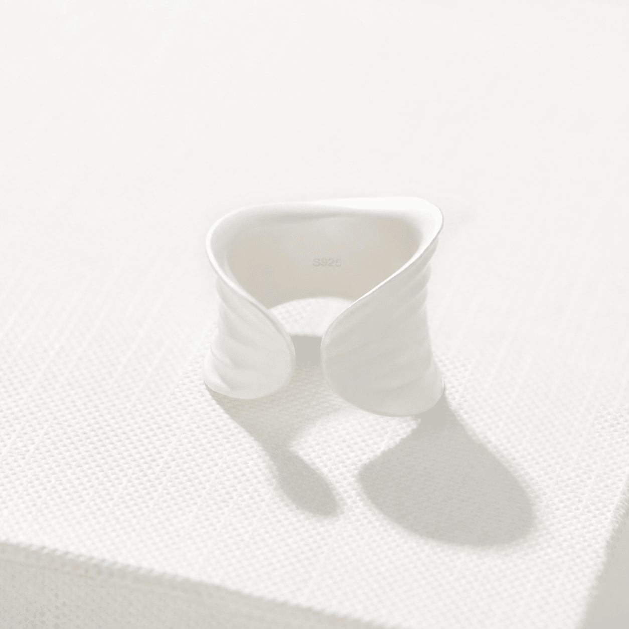Sculptural White Ripple Adjustable Open Ring - floysun