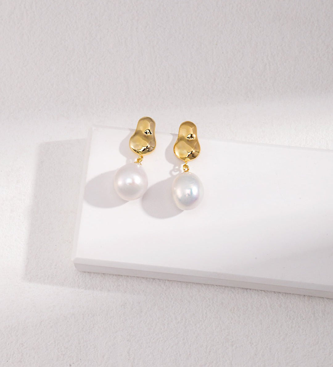 Shaped Baroque Pearl Earrings - floysun