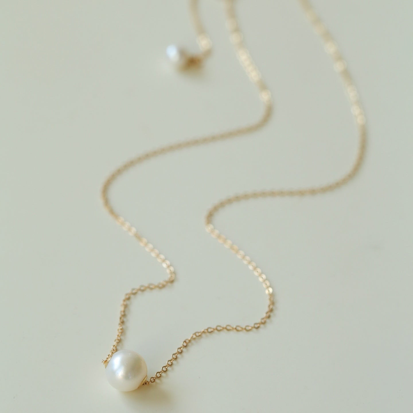 Single Round Pearl Pendant Necklace - floysun