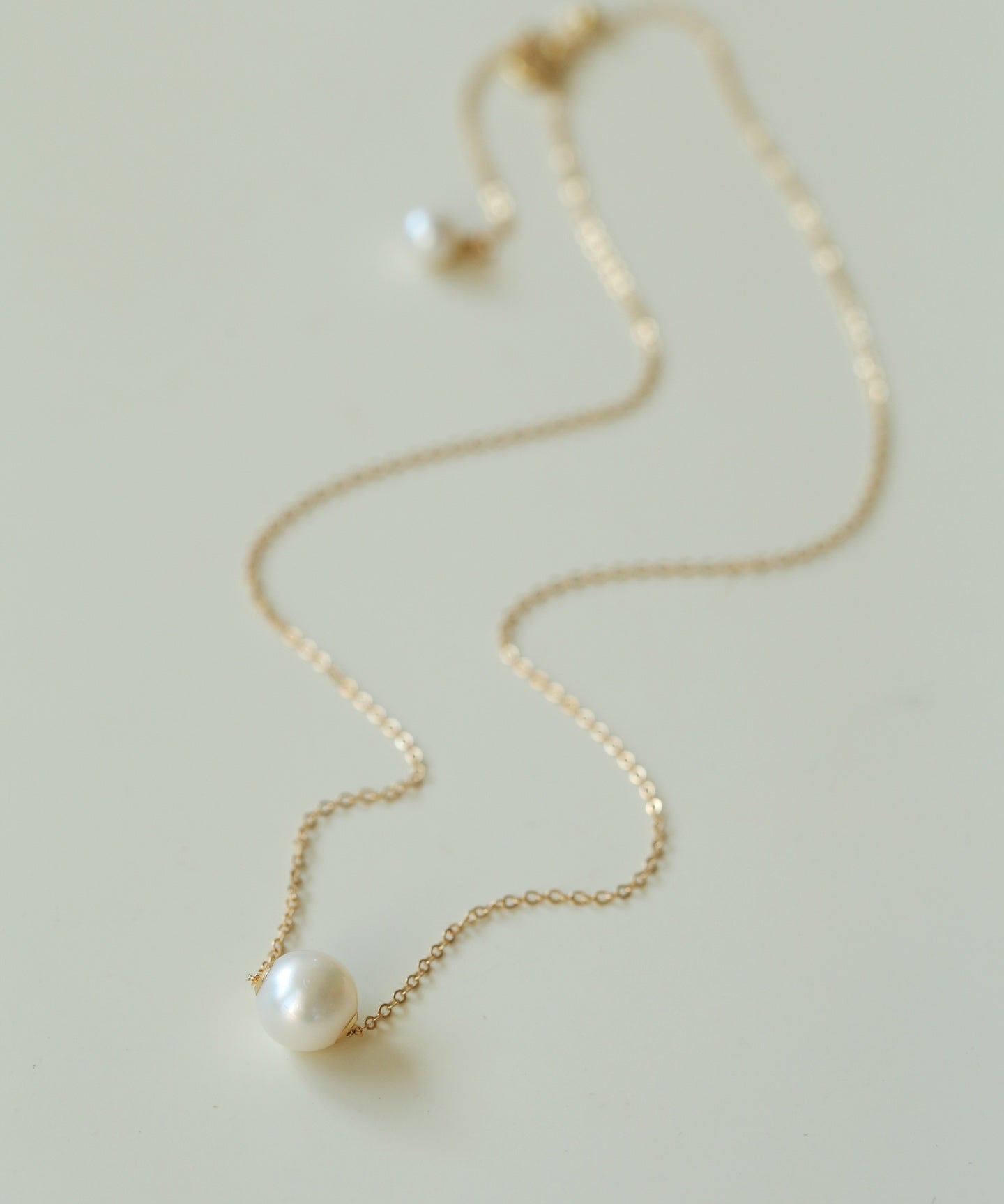 Single Round Pearl Pendant Necklace - floysun
