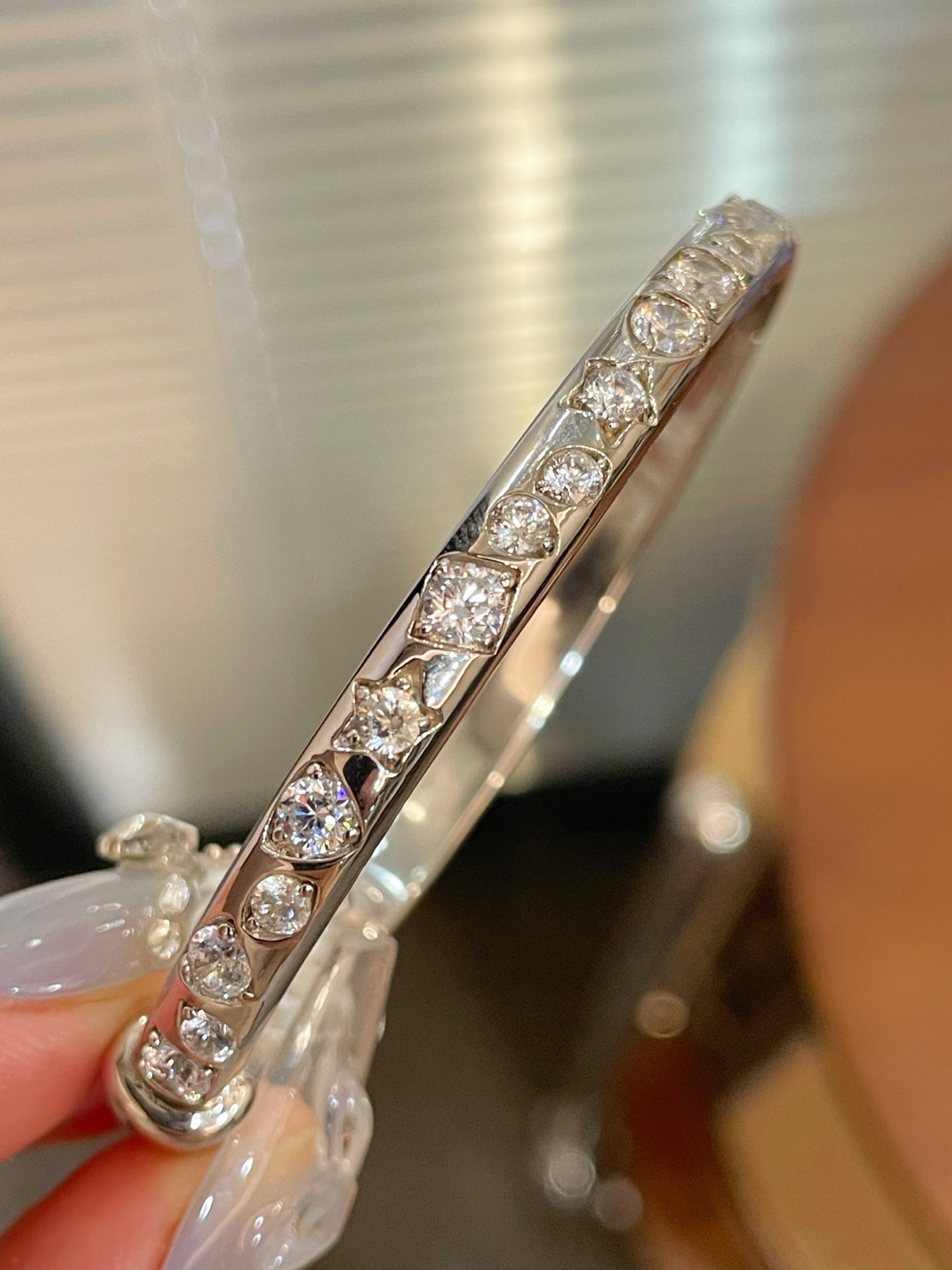 Sleek White Gold Irregular Diamond Bangle - floysun