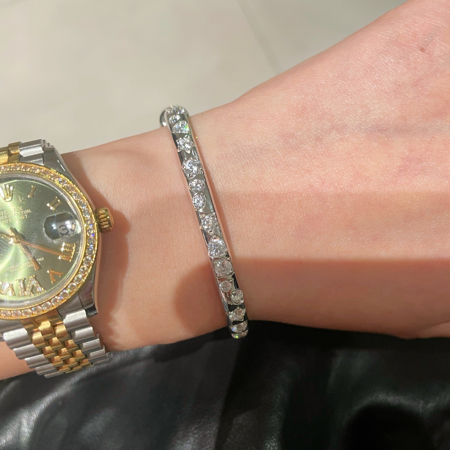 Sleek White Gold Irregular Diamond Bangle - floysun
