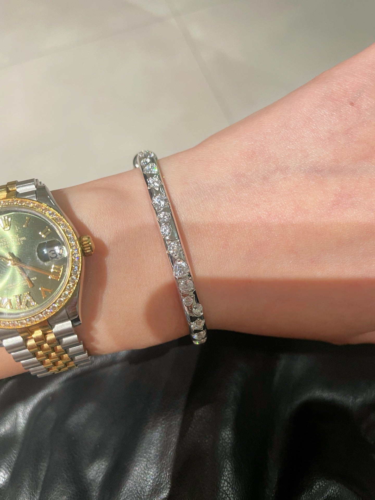 Sleek White Gold Irregular Diamond Bangle - floysun