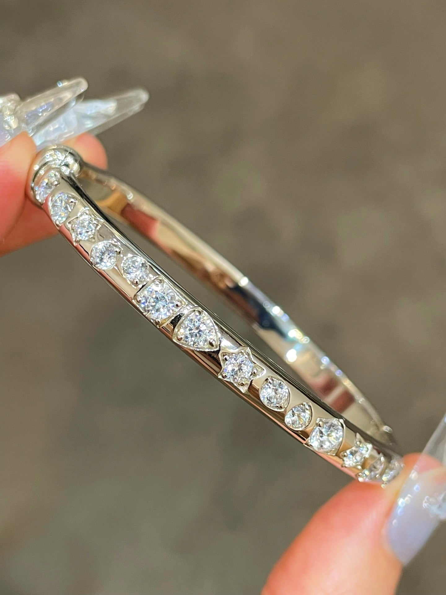 Sleek White Gold Irregular Diamond Bangle - floysun