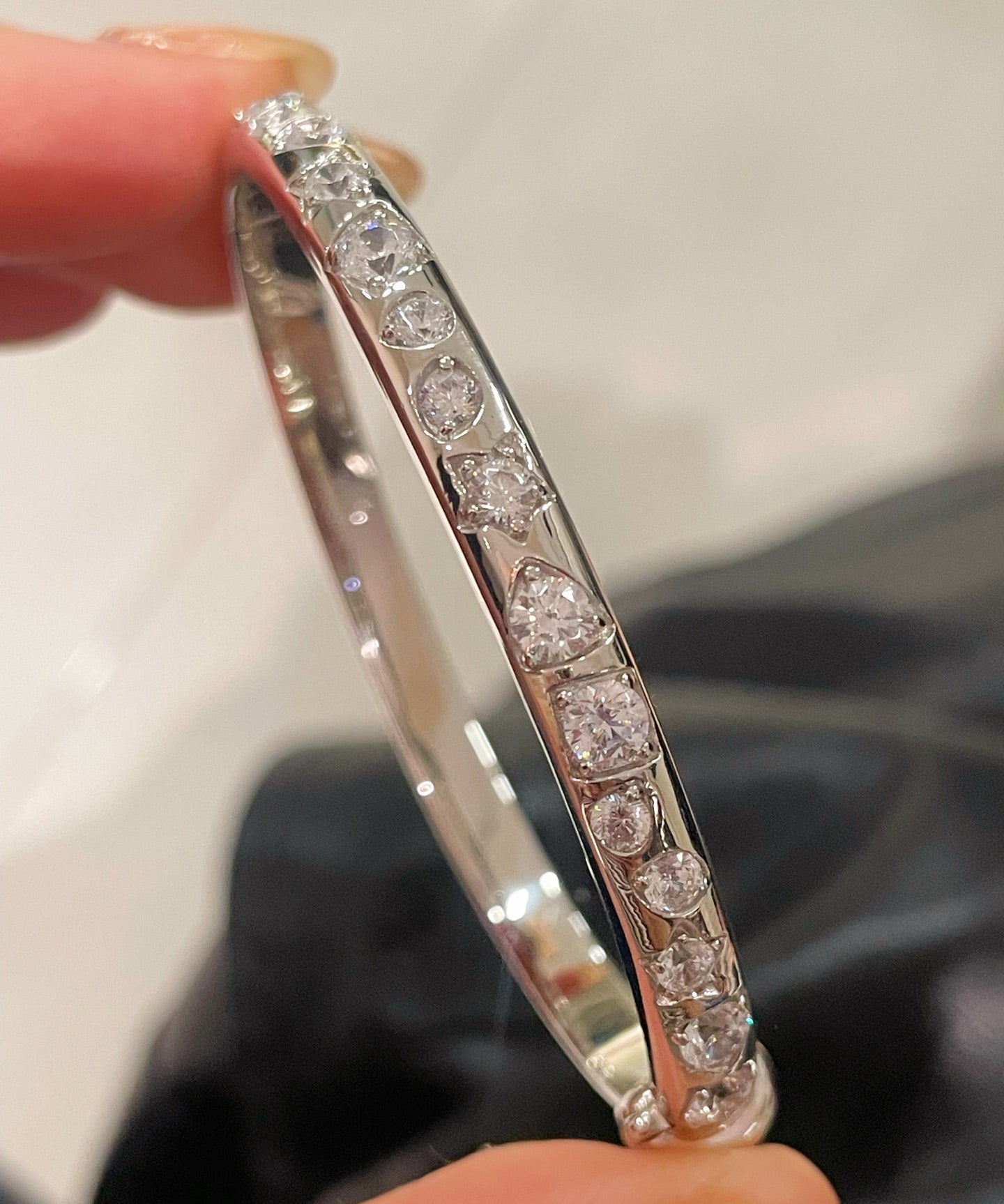 Sleek White Gold Irregular Diamond Bangle - floysun