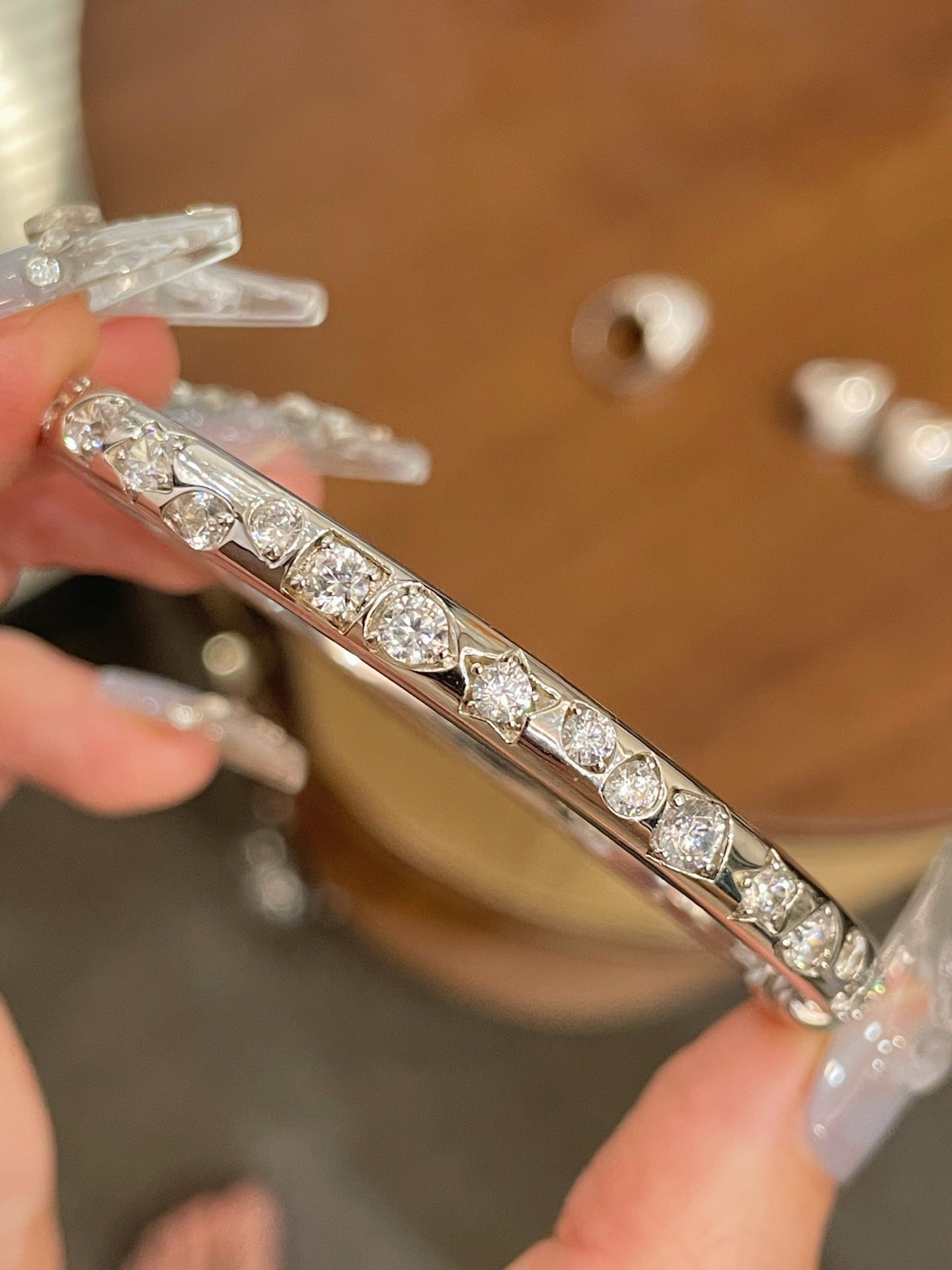 Sleek White Gold Irregular Diamond Bangle - floysun