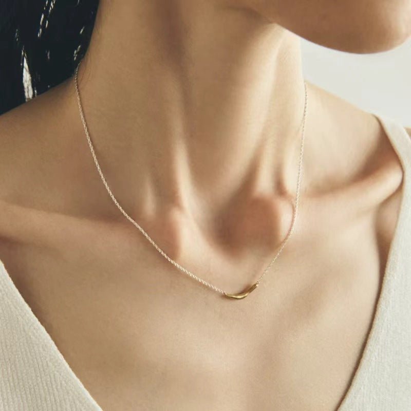 Smile Curve Necklace | Minimal Sterling Silver Necklace - floysun