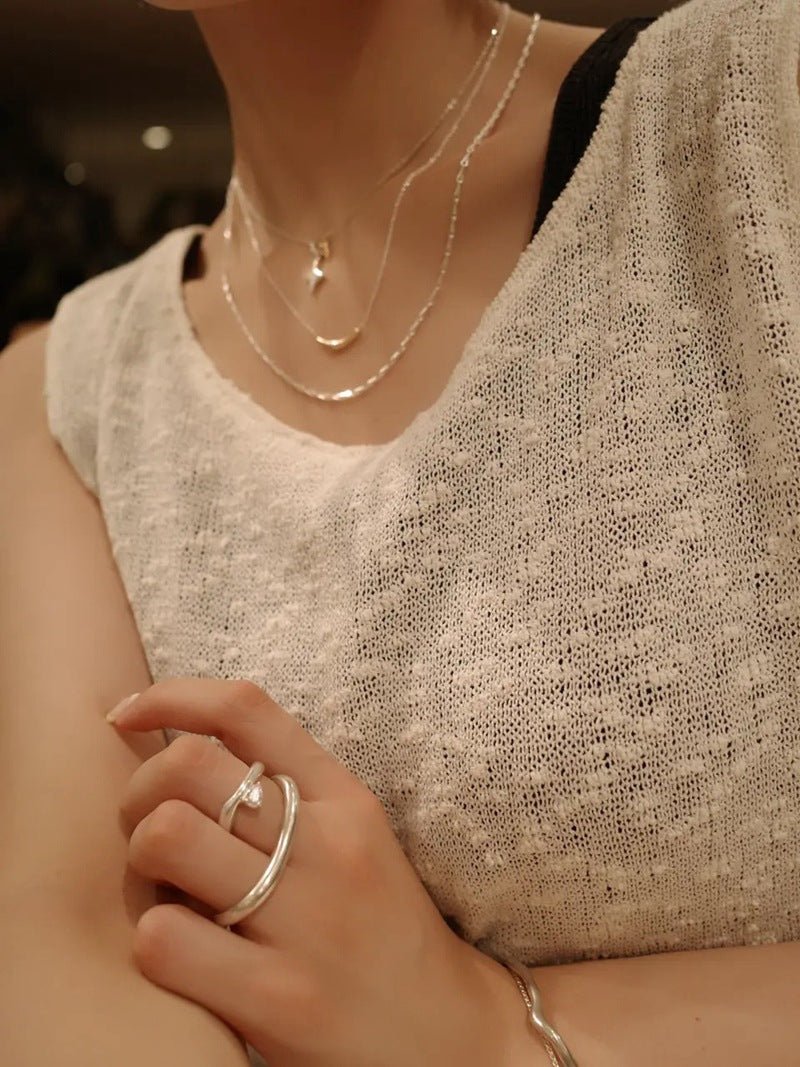 Smile Curve Necklace | Minimal Sterling Silver Necklace - floysun