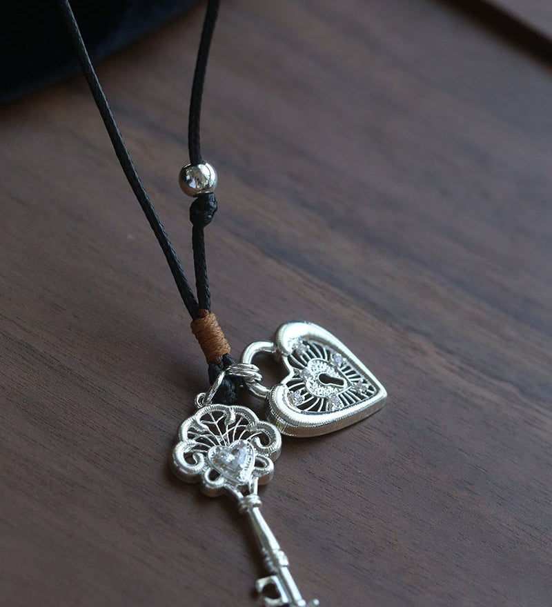 Spring Lace Key & Heart Lock Necklace With Zirconia Accents - floysun