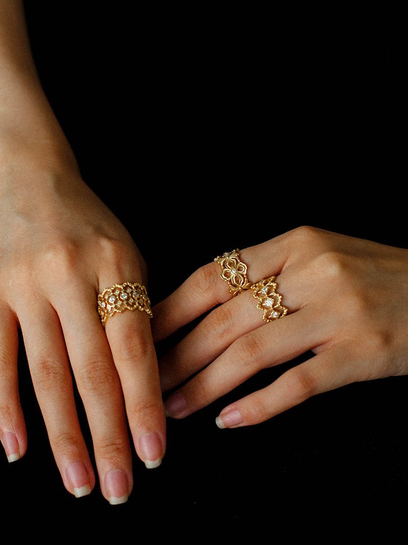 Sterling Silver Hollow Carved Lace Zircon Shiny Ring - Gold - floysun