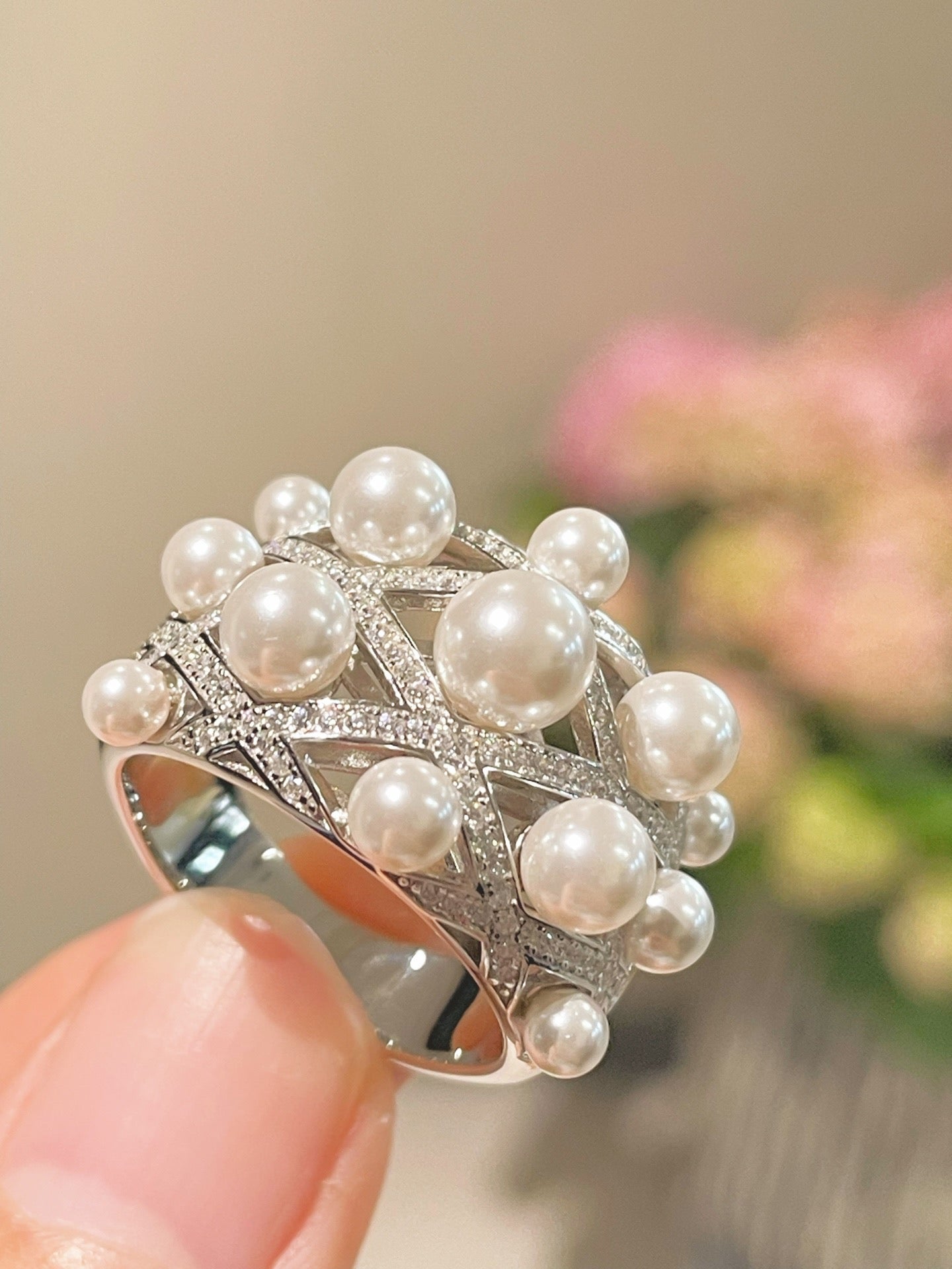 Swarovski Pearl Statement Ring Quilted Hollow Design - floysun