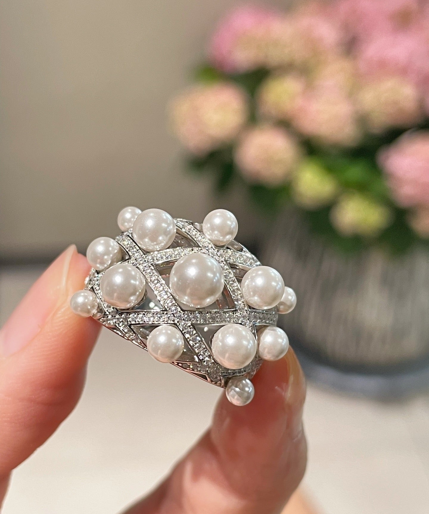 Swarovski Pearl Statement Ring Quilted Hollow Design - floysun