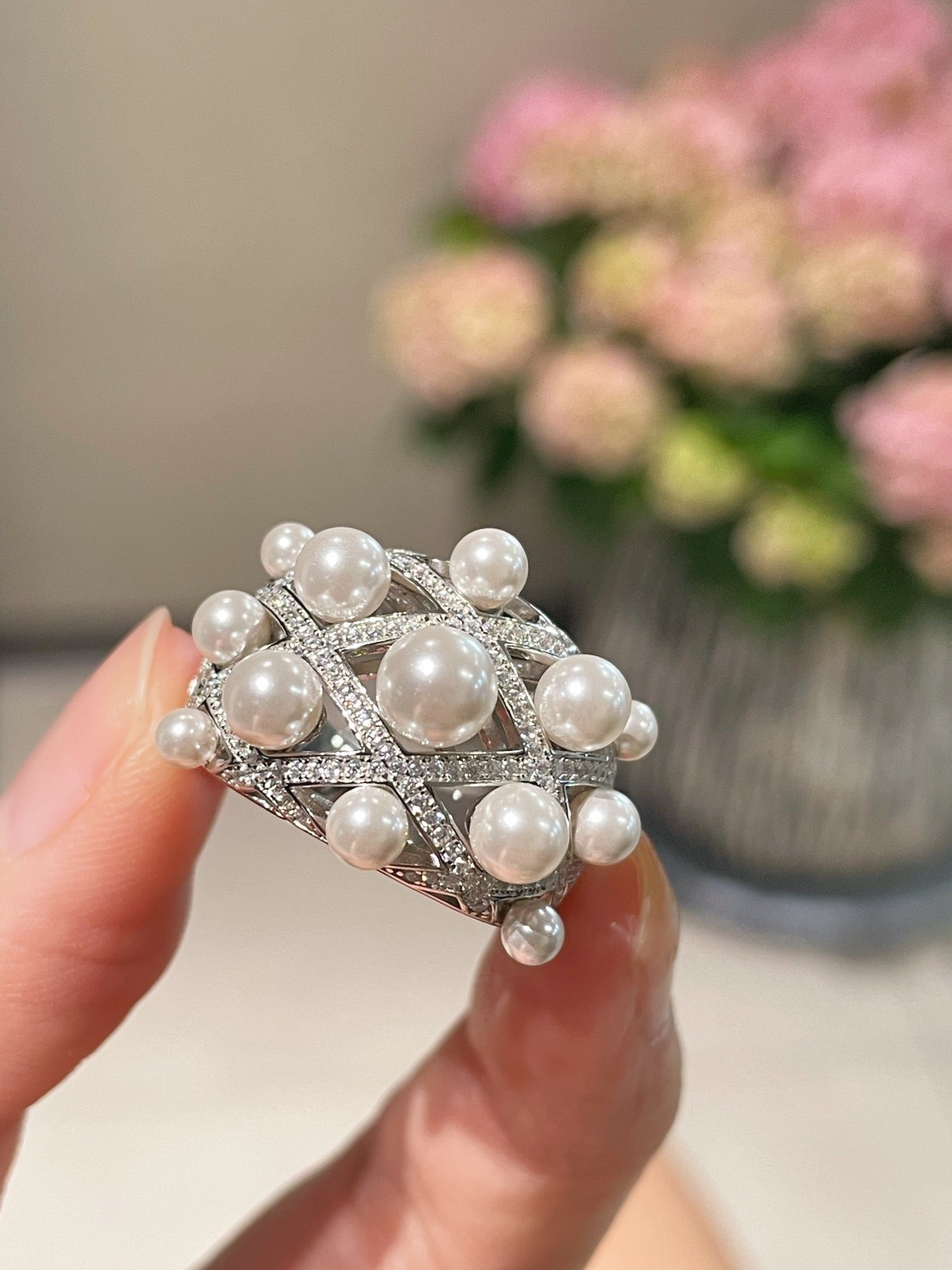 Swarovski Pearl Statement Ring Quilted Hollow Design - floysun
