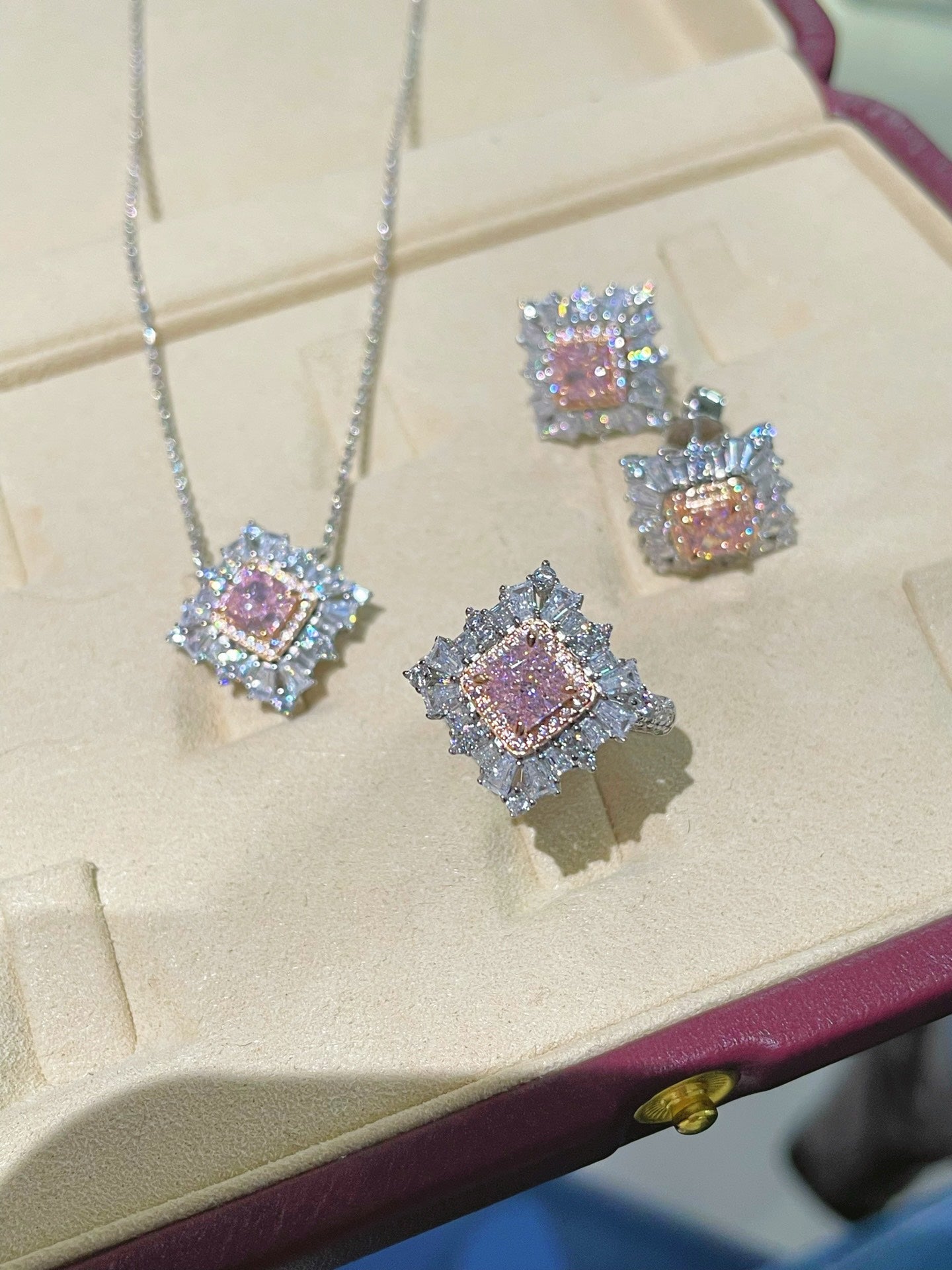 T - Shape Irregular Ice Crystal & Pink Diamond Pendant Necklace - floysun