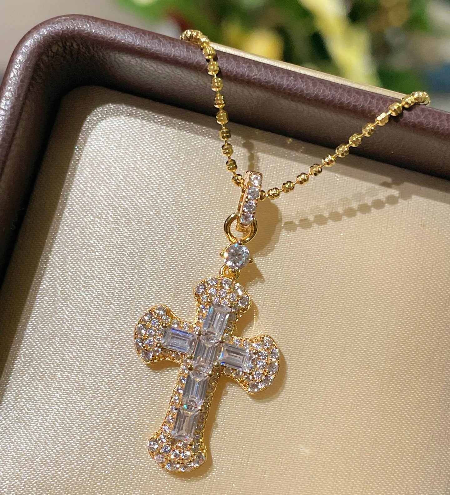 T - Shape White Diamond Cross Necklace - floysun
