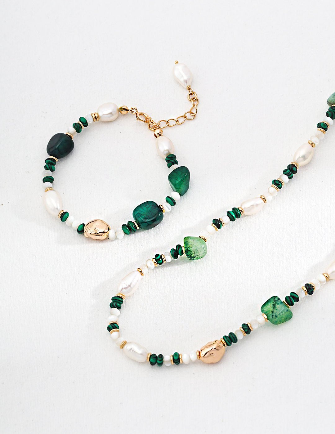 The Multielement Necklace Featuring Malachite Pearls and Green Onyx - floysun