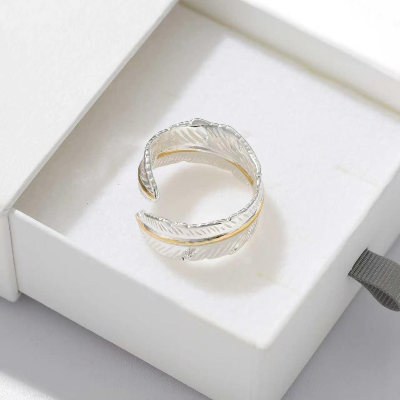 Two‑Tone Feather Open Band 925 Silver Ring - floysun