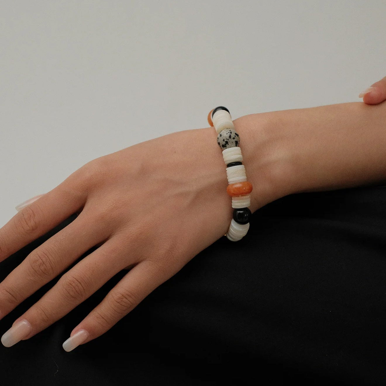 Vacation Vibes Natural Shell and Multi - Stone Beaded Bracelet - floysun