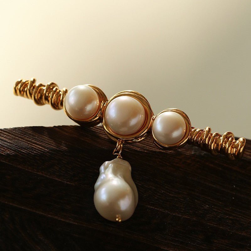 Vintage Baroque Pearl Curve Brooch - floysun