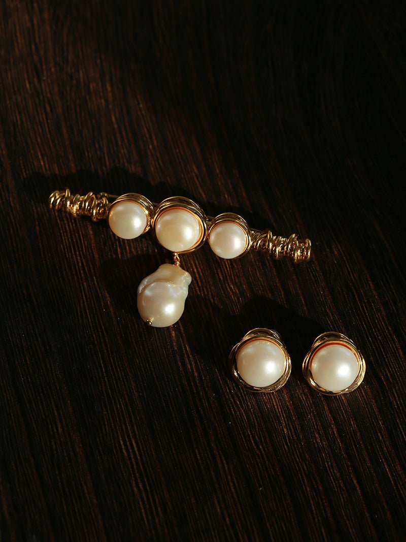 Vintage Baroque Pearl Curve Brooch - floysun