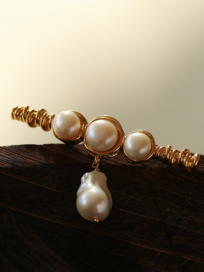 Vintage Baroque Pearl Curve Brooch - floysun