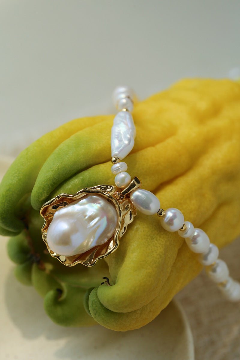 Vintage Baroque Pearl Shell Pendant Adjustable Choker Necklace - floysun