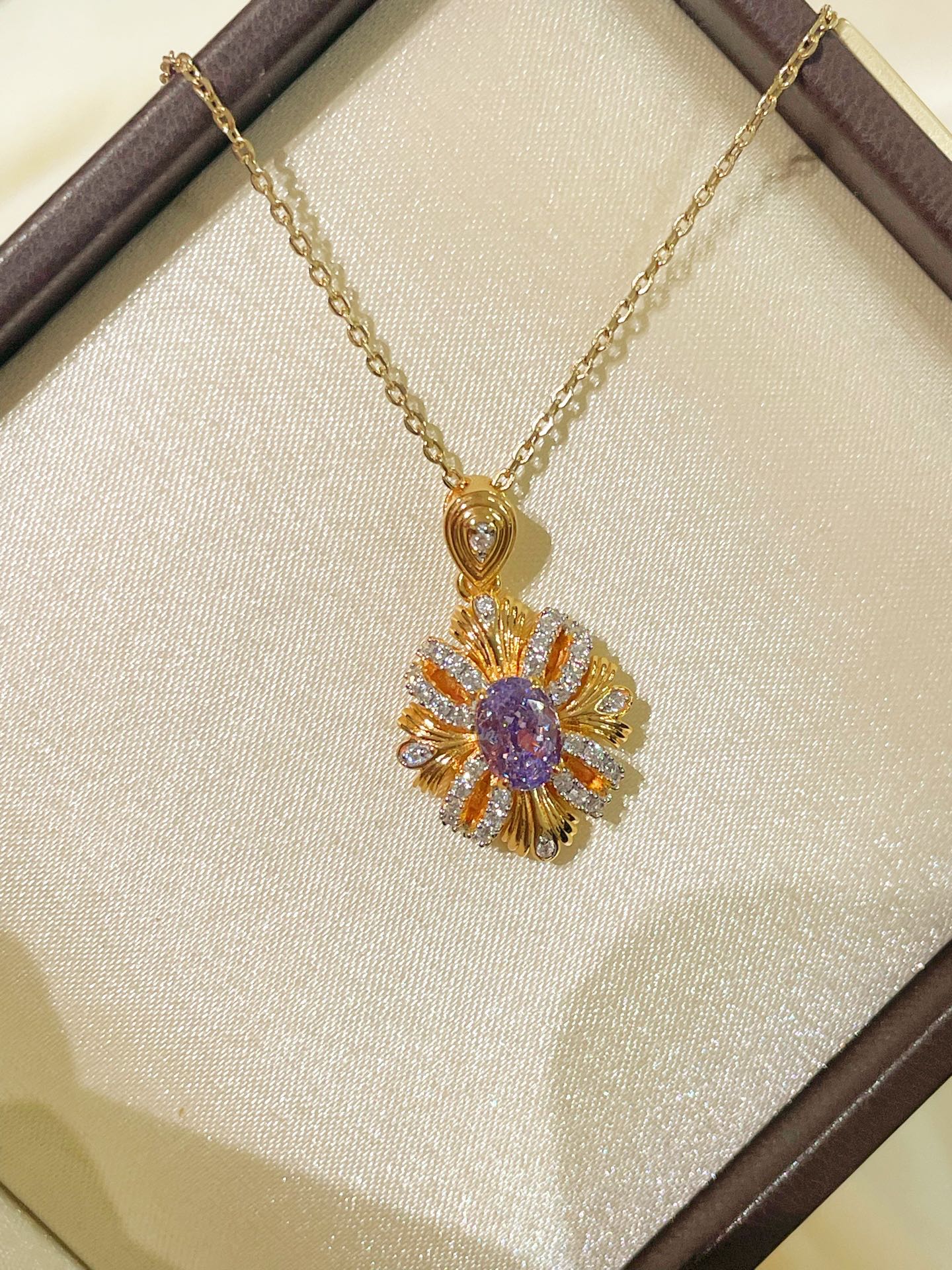 Vintage Bauhinia Flower Necklace – Purple Lab - Grown Diamond - floysun
