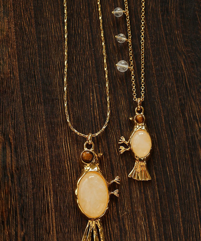 Vintage Bird Pendant Necklace with Crystal Accents - floysun