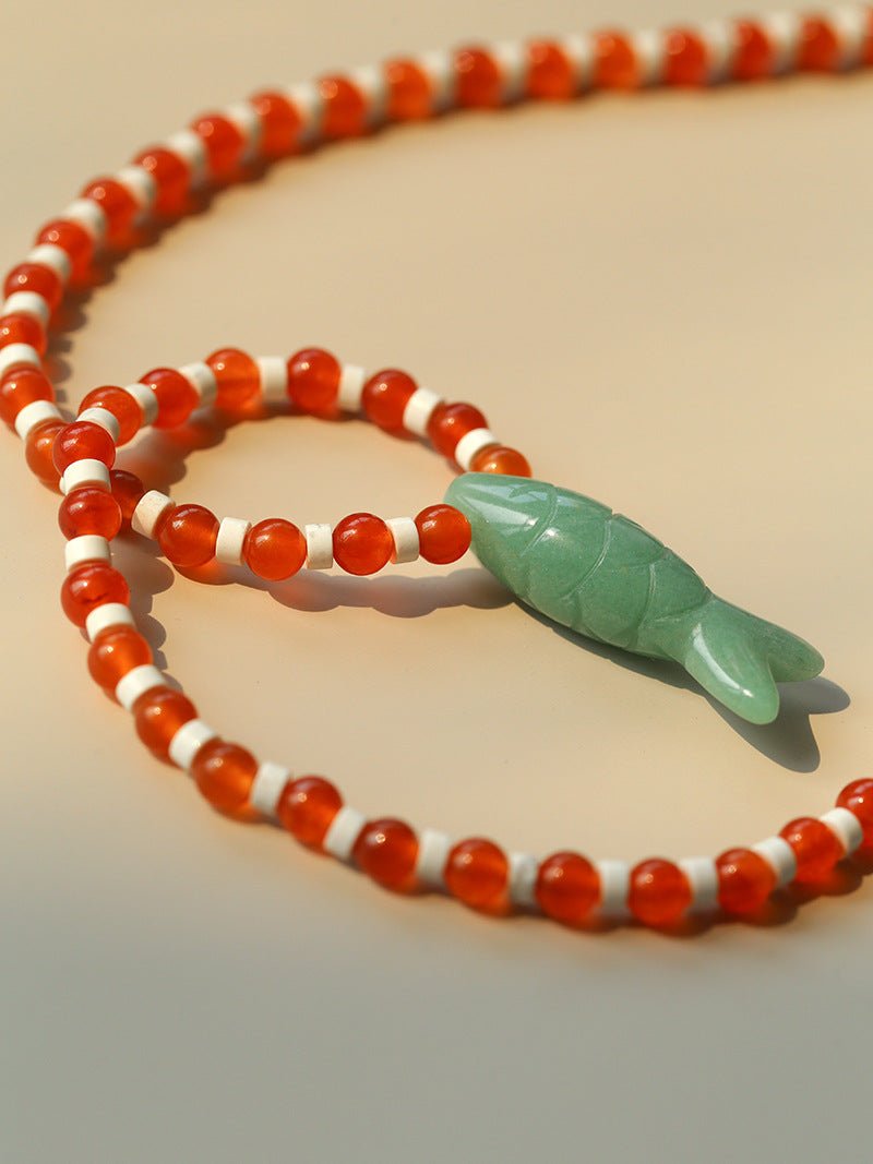 Vintage Carved Fish Necklace with Natural Stones – Red Green & Black White - floysun