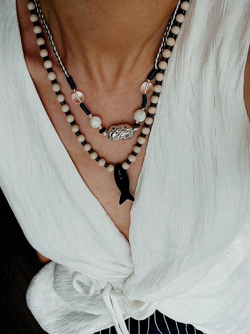 Vintage Carved Fish Necklace with Natural Stones – Red Green & Black White - floysun