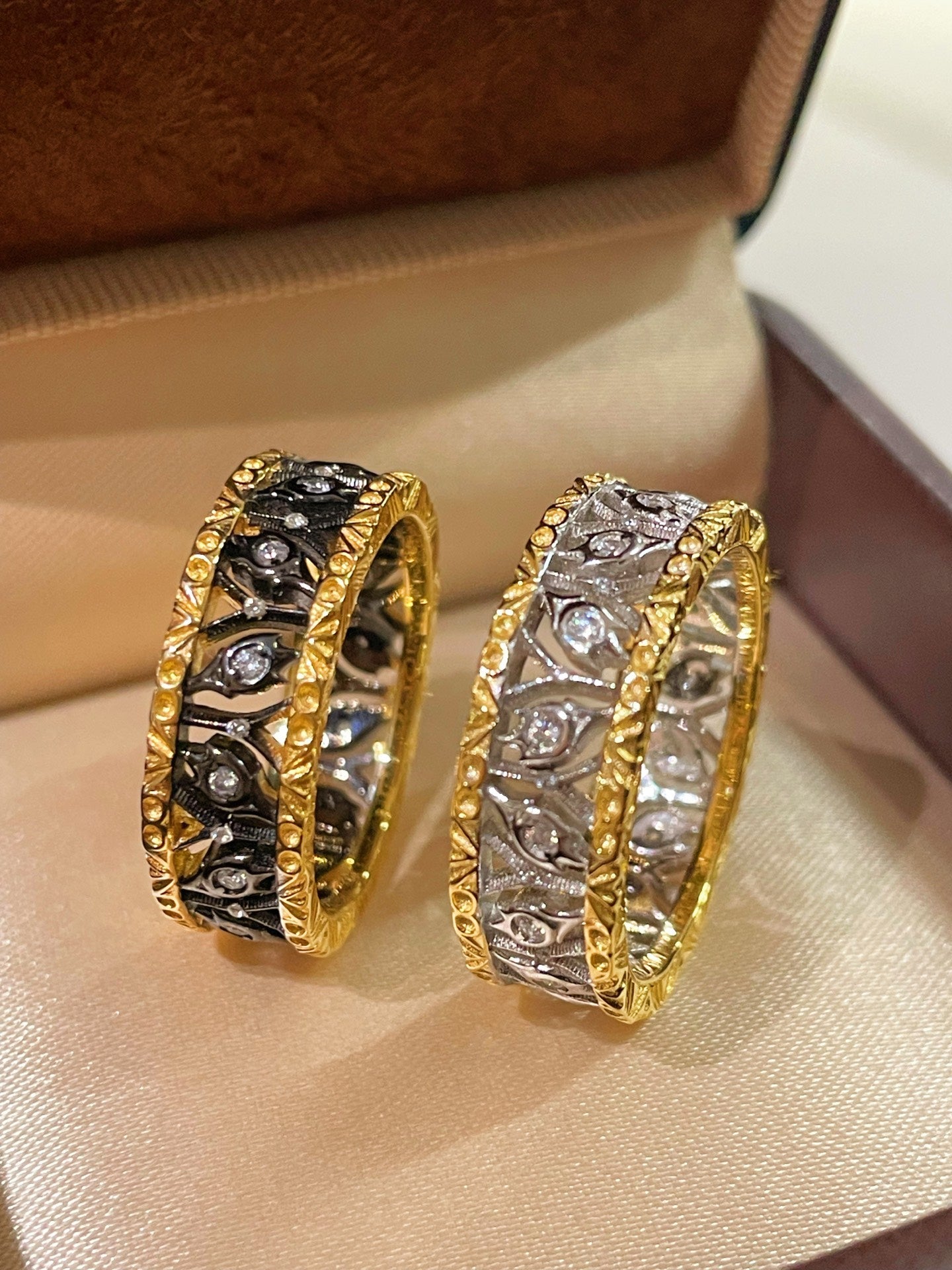 Vintage Carved Leaf Two - Tone Ring - floysun