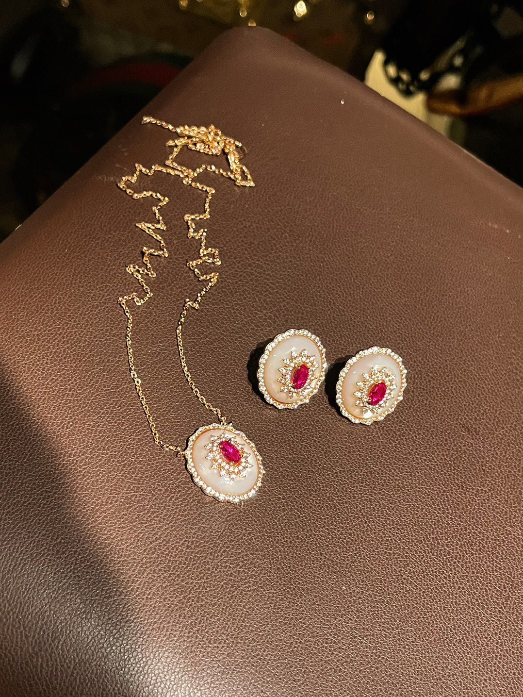 Vintage Court Ruby & Mother - of - Pearl Cabochon Necklace - floysun