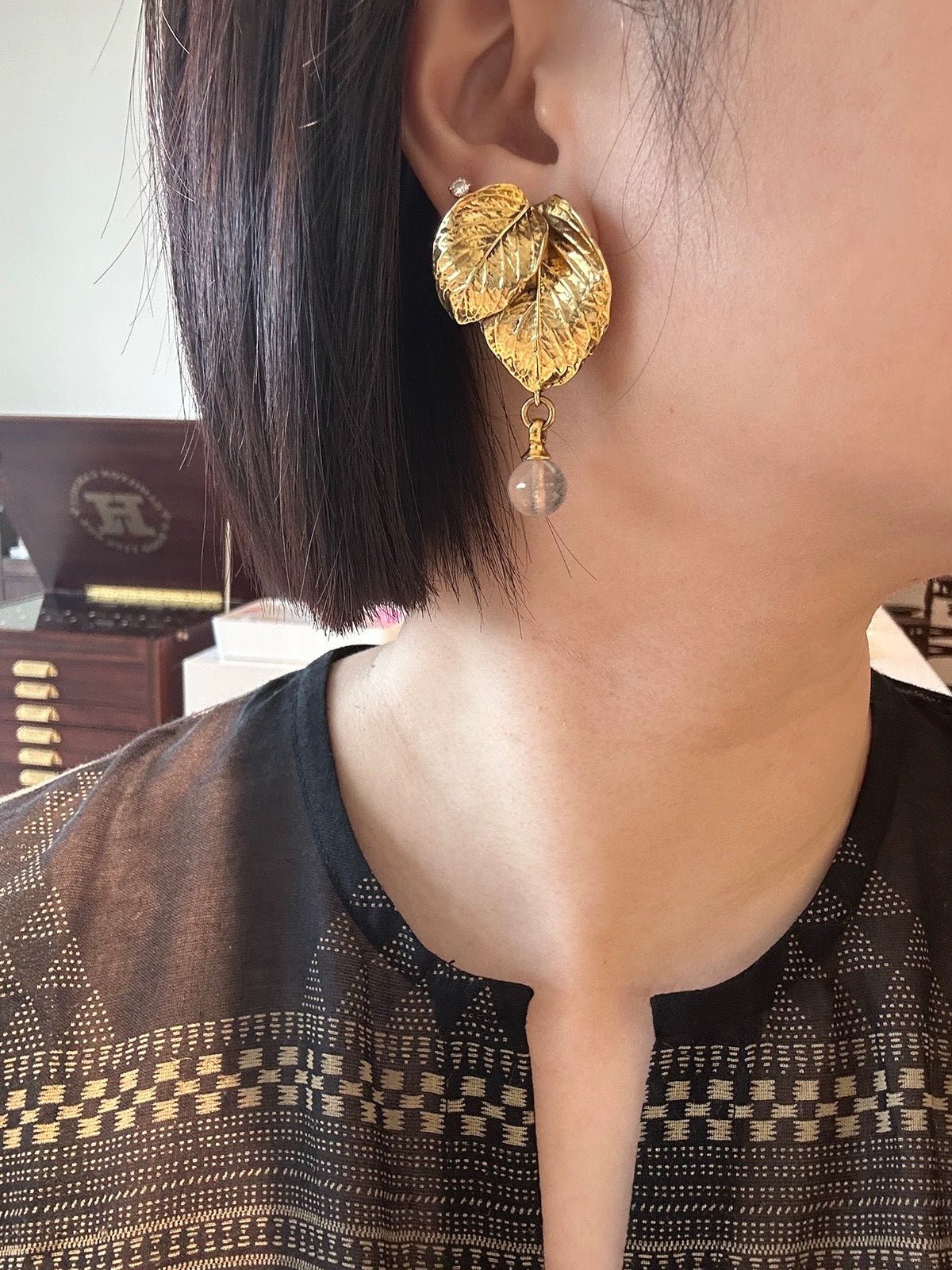 Vintage Crystal Leaf Drop Earrings - floysun