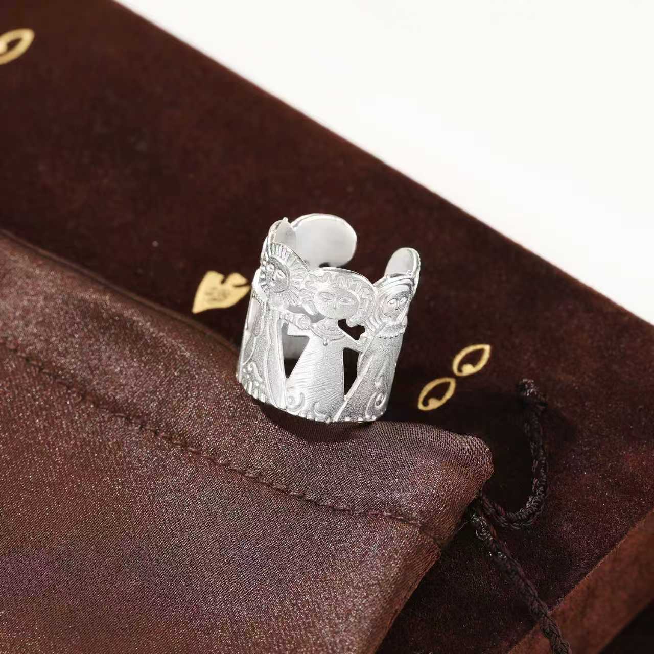 Vintage Embrace Poseidon 925 Sterling Silver Open Band Ring - floysun